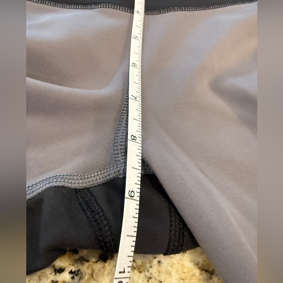 Athleta black & gray leggings vented cutouts SZ SM - Picture 4 of 8